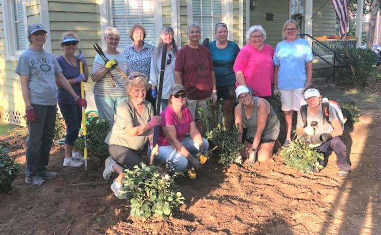 Pine Tree Garden Club members transforming Historical Society landscaping 